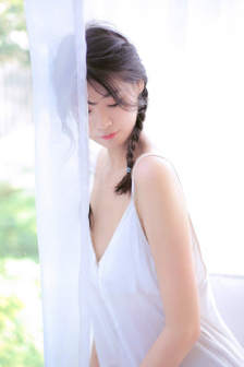 电影〈色辱女囚